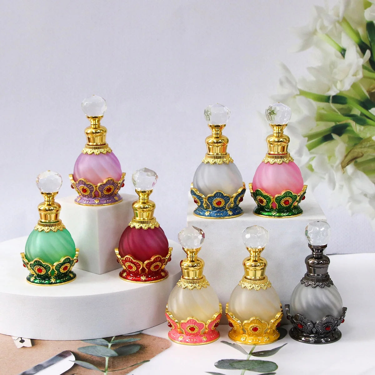 15ml Retro Arabic Dubai Metal Flower Perfume Bottle Essential Oil Attar Refillable Bottle Plum Blossom Flower Design 886