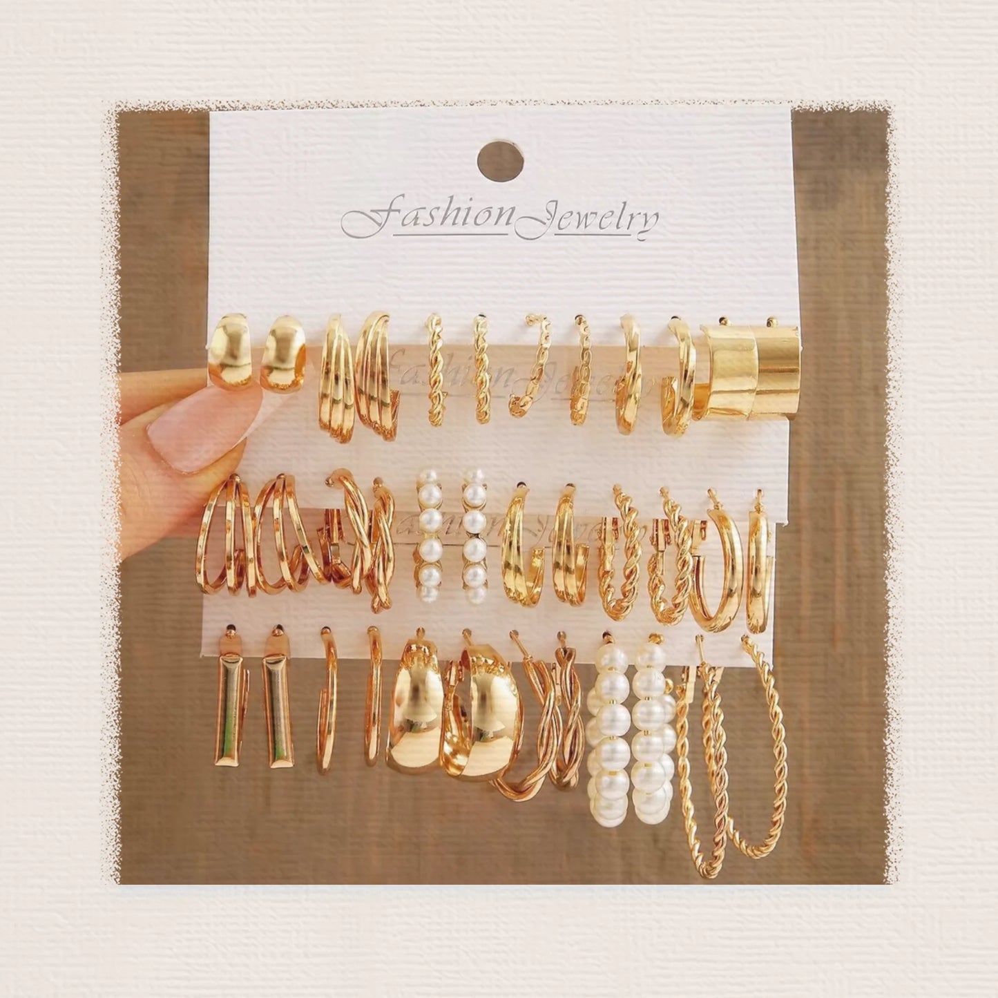 Customize Trendy Gold Metal Earring Women Fashion Geometric Pearl Circle Hoop Earrings Trend Set Fashion Jewelry Stud Earring