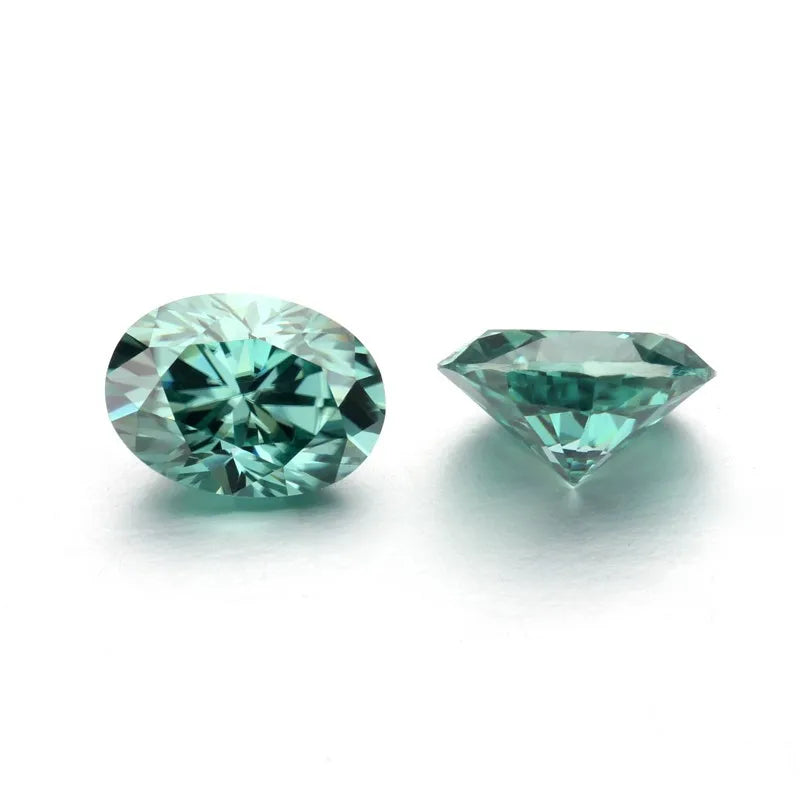 Beautiful Natural Green Color Gem Oval Cut VVS Moissanite