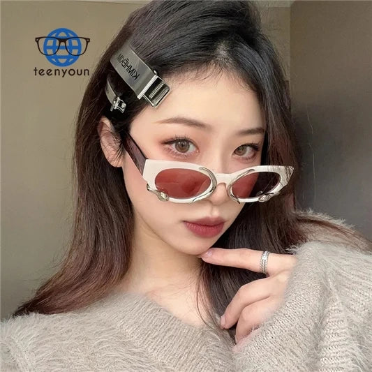 Teenyoun 2024 Personality Three-Dimensional Snake Shades Uv400 Outdoor Designer Small Oval Frame Sunglasses Wholesale