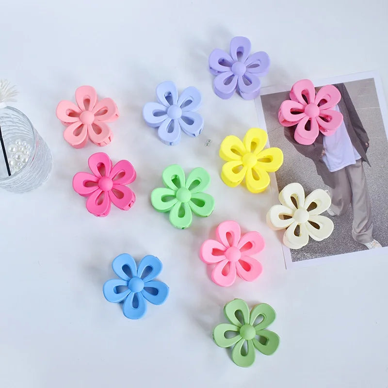 7cm Medium Wholesale Bulk Hair Clamps Accessories Hollow Matte Hair Clips Claw Flower Claw Clips for Women Girls