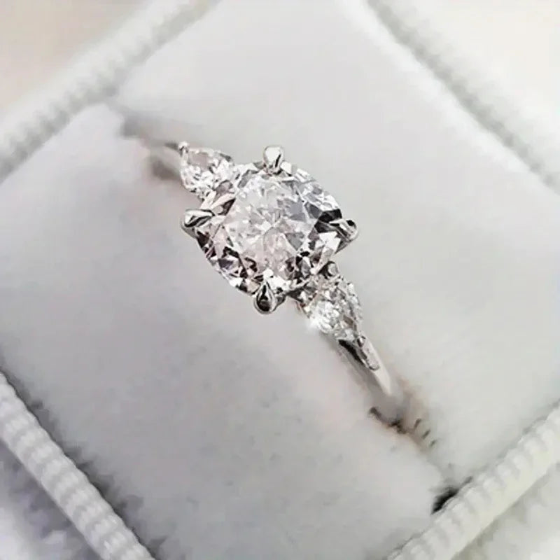 CAOSHI the New Cushion Shaped Cubic Zirconia Ring Women Fashion Contracted Design Wedding Engagement Hot Selling Round Rings 