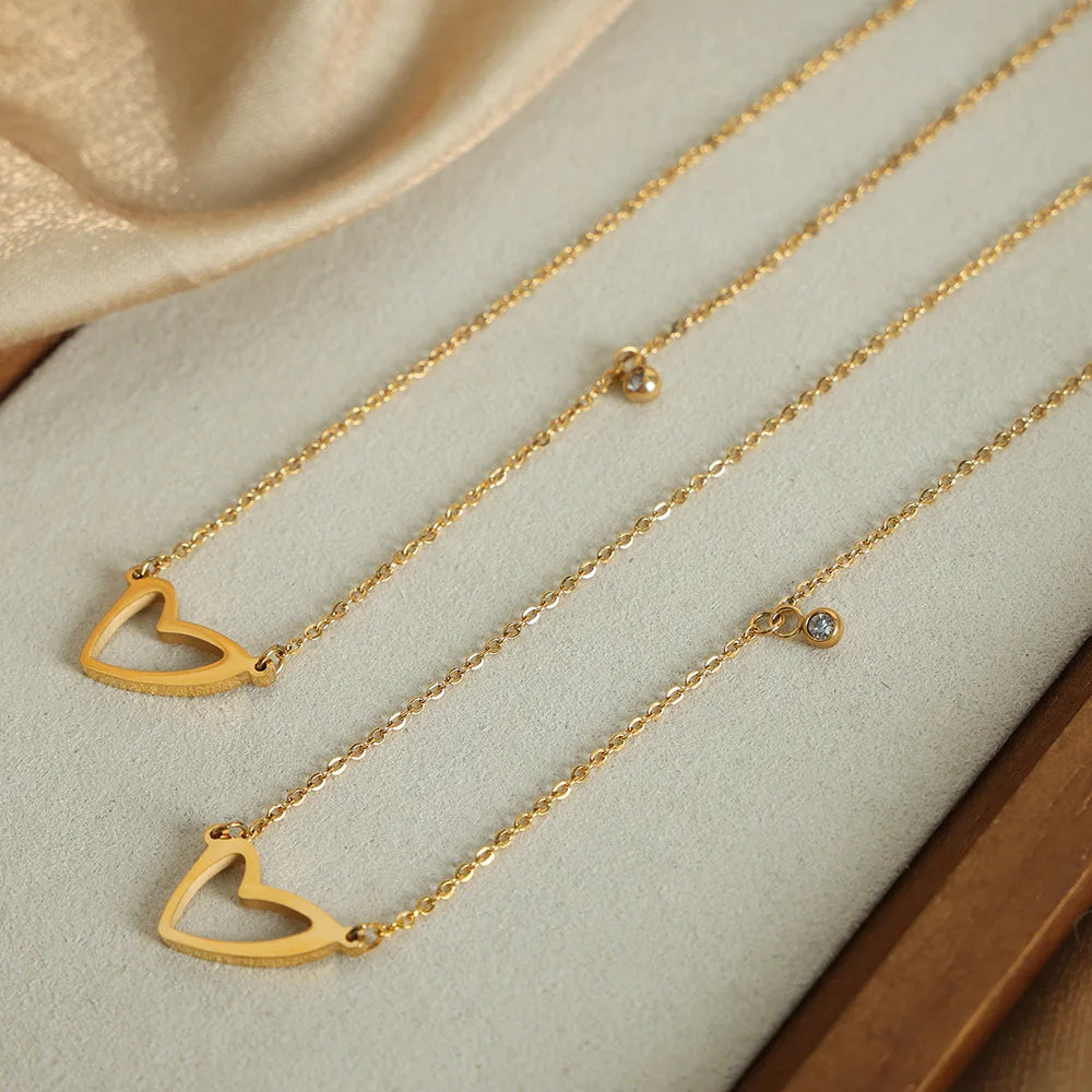 Chic Style Hollowed Out Asymmetrical Heart Pendant Necklace Cubic Zirconia Stainless Steel Gold Plated Choker Necklace Collie