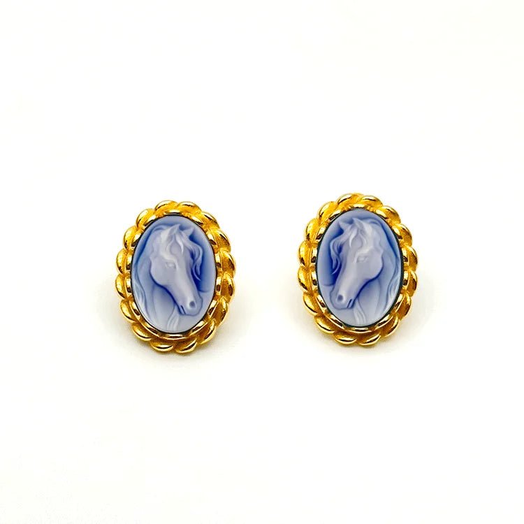 Heizun Retro 18k Gold Plated Bezel Setting Oval Shape Blue Stone  Agate Cameo 925 Sterling Silver Stud Earrings for Female