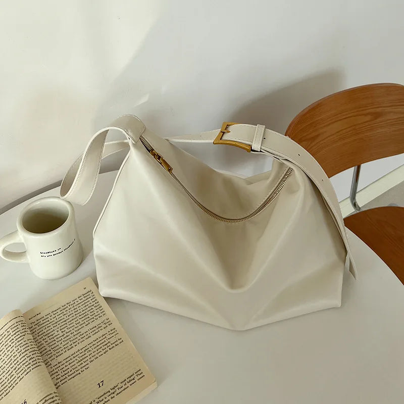 2024 Custom Large Capacity Women's Tote Bag Single Handle Shoulder Purses with Chain Decoration Fashionable Ladies Handbag