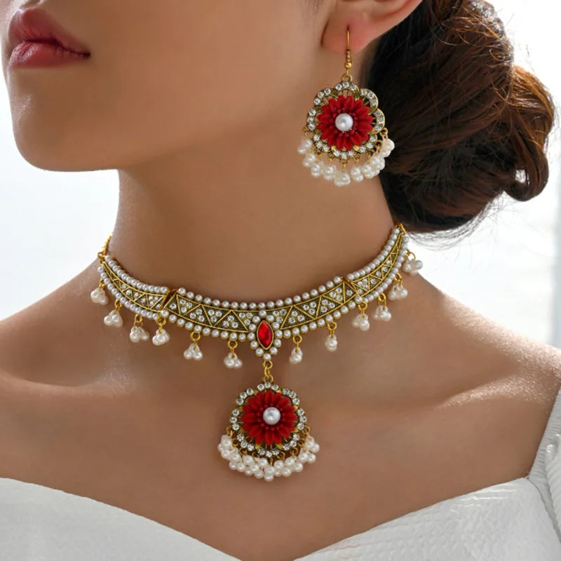 New Design Bohemia Vintage Jewelry Sets Rhinestone Pearl Flower Pendant Necklace Earrings Sets for Bridal Women