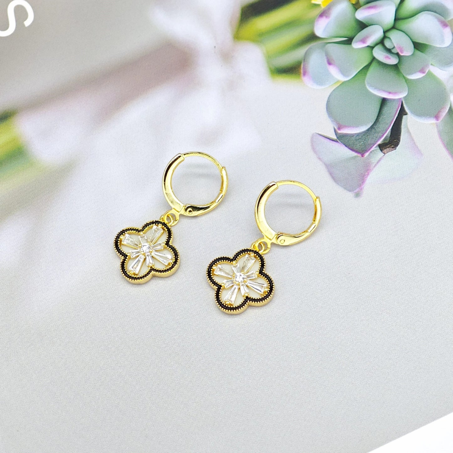 Ilona Trendy 18K Gold Plated Copper Flower Huggie Drop Earrings Enamel CZ Charm Earrings Vintage Floral Jewelry for Women