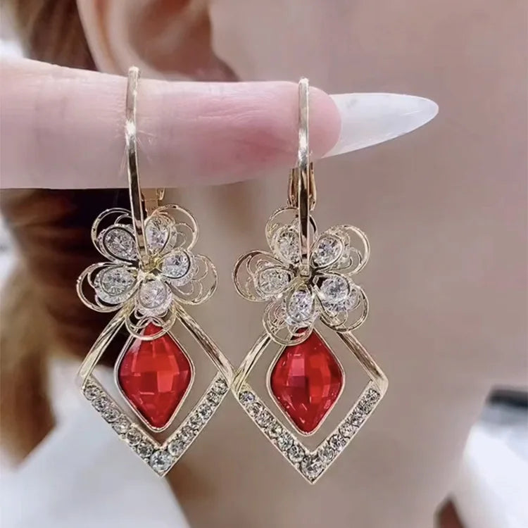GT Hot Fashion Blue Geometric Zircon Diamond Pendant Earrings Creative Charm Zircon Flower Drop Earrings for Women
