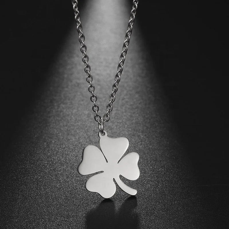 Four Leaf Clover Pendant Necklaces Fashion Jewelry Necklaces Stainless Steel Necklace for Women and Men
