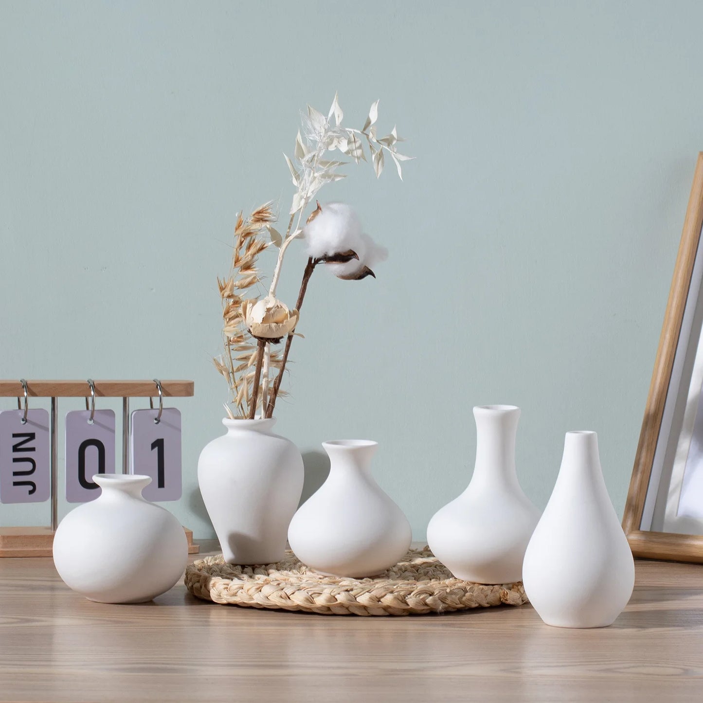 New 2024 Art Deco Minimalist Plain White Set of Five Ceramic Bud Vase Home Decor Porcelain Vases