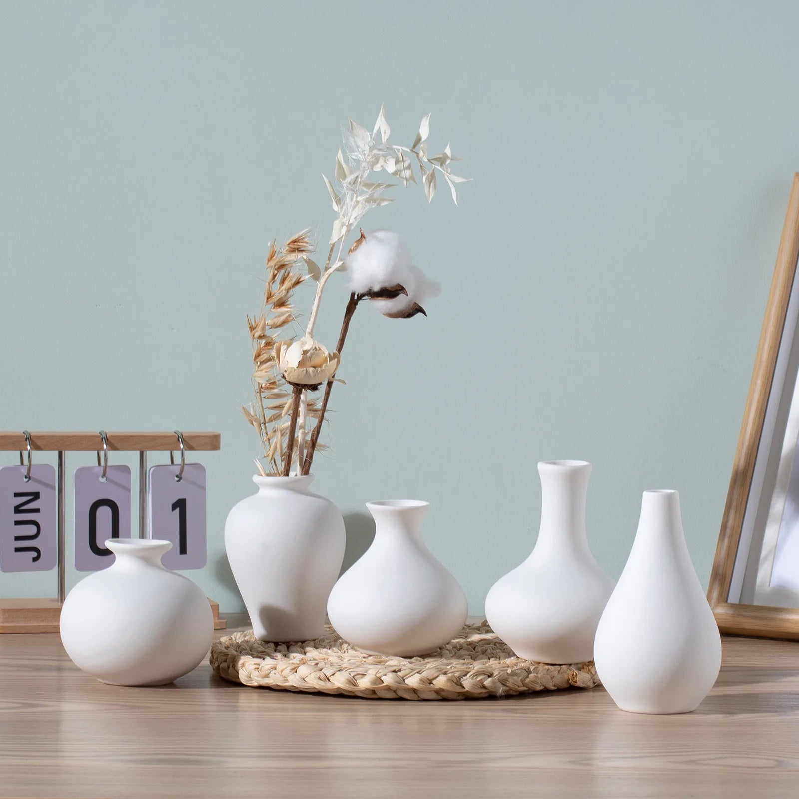 New 2024 Art Deco Minimalist Plain White Set of Five Ceramic Bud Vase Home Decor Porcelain Vases