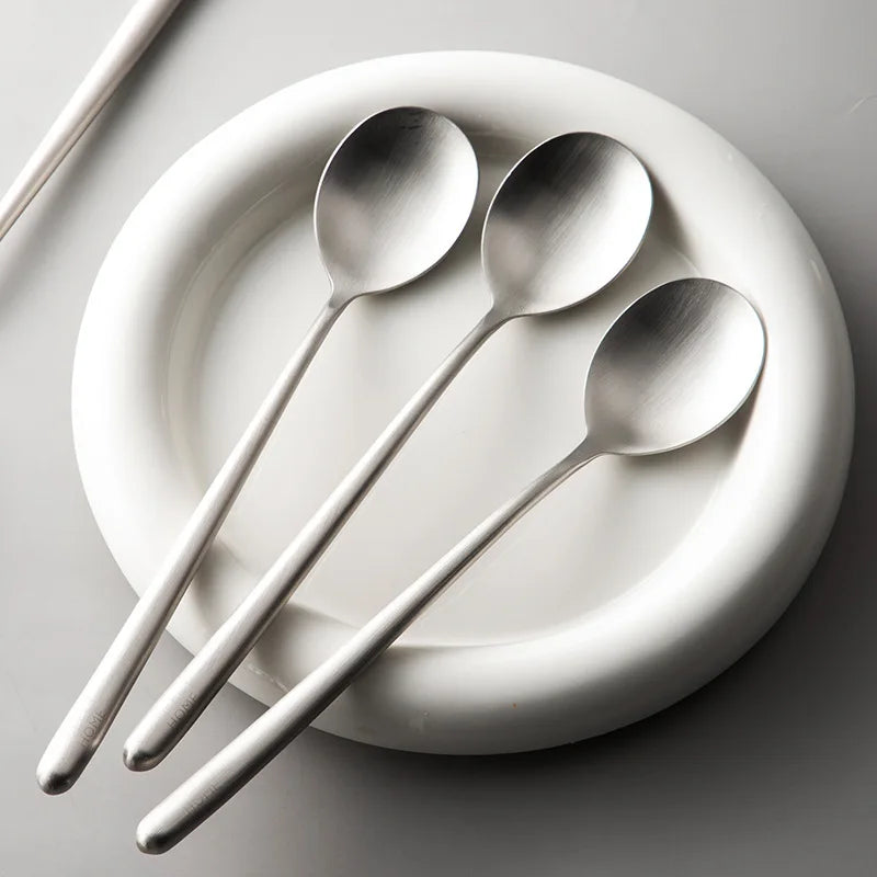 Korean Hollow 304 Stainless Steel Dinner Spoon Long Handle Dessert Ice Cream Soup Rice Mixing Spoons Party Restaurant Tablewa