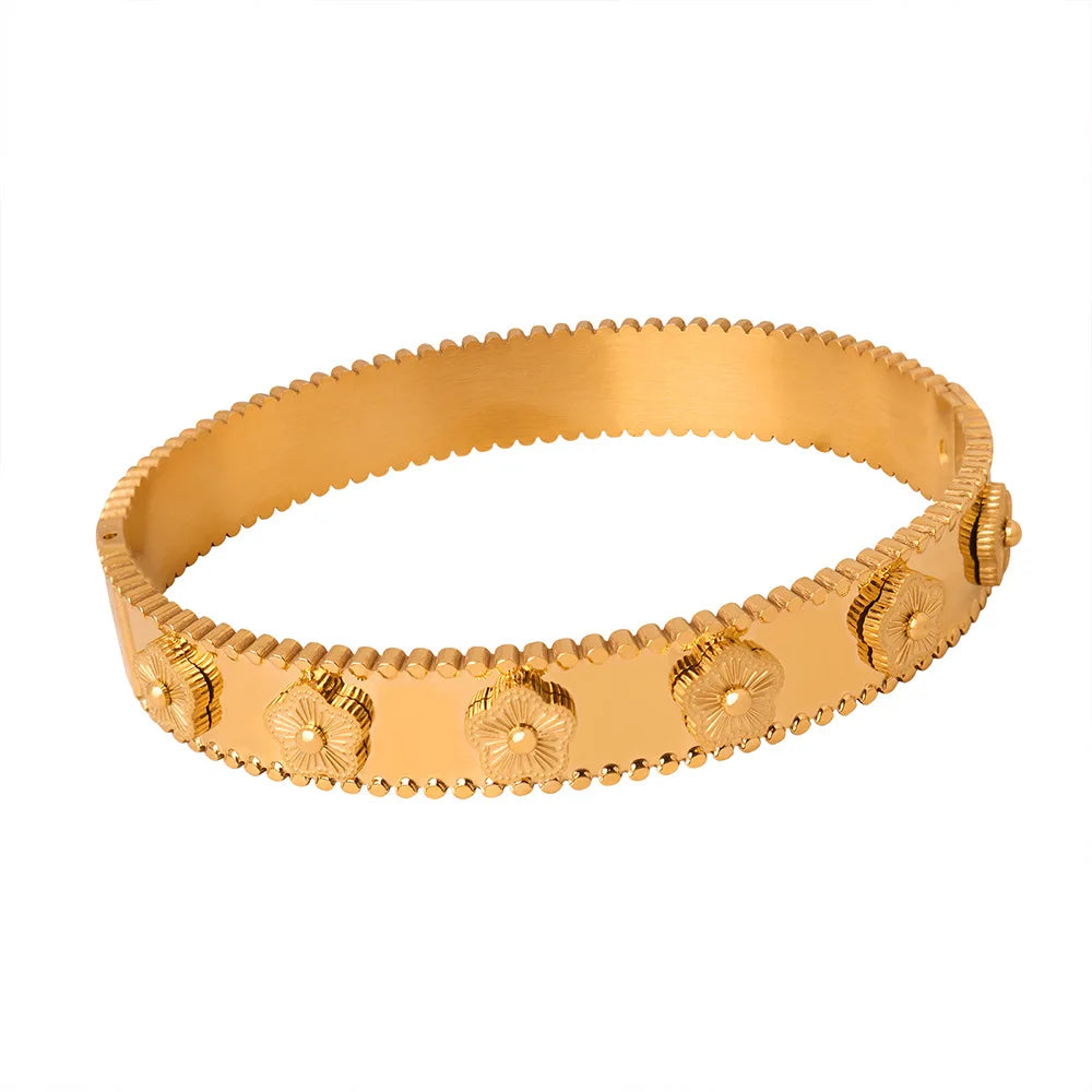 Vintage Elegant Stainless Steel Gold Plated Pvd 18k Wide Bangle Wholesale Textured Flower Women Bangle Pulseras Y Brazaletes