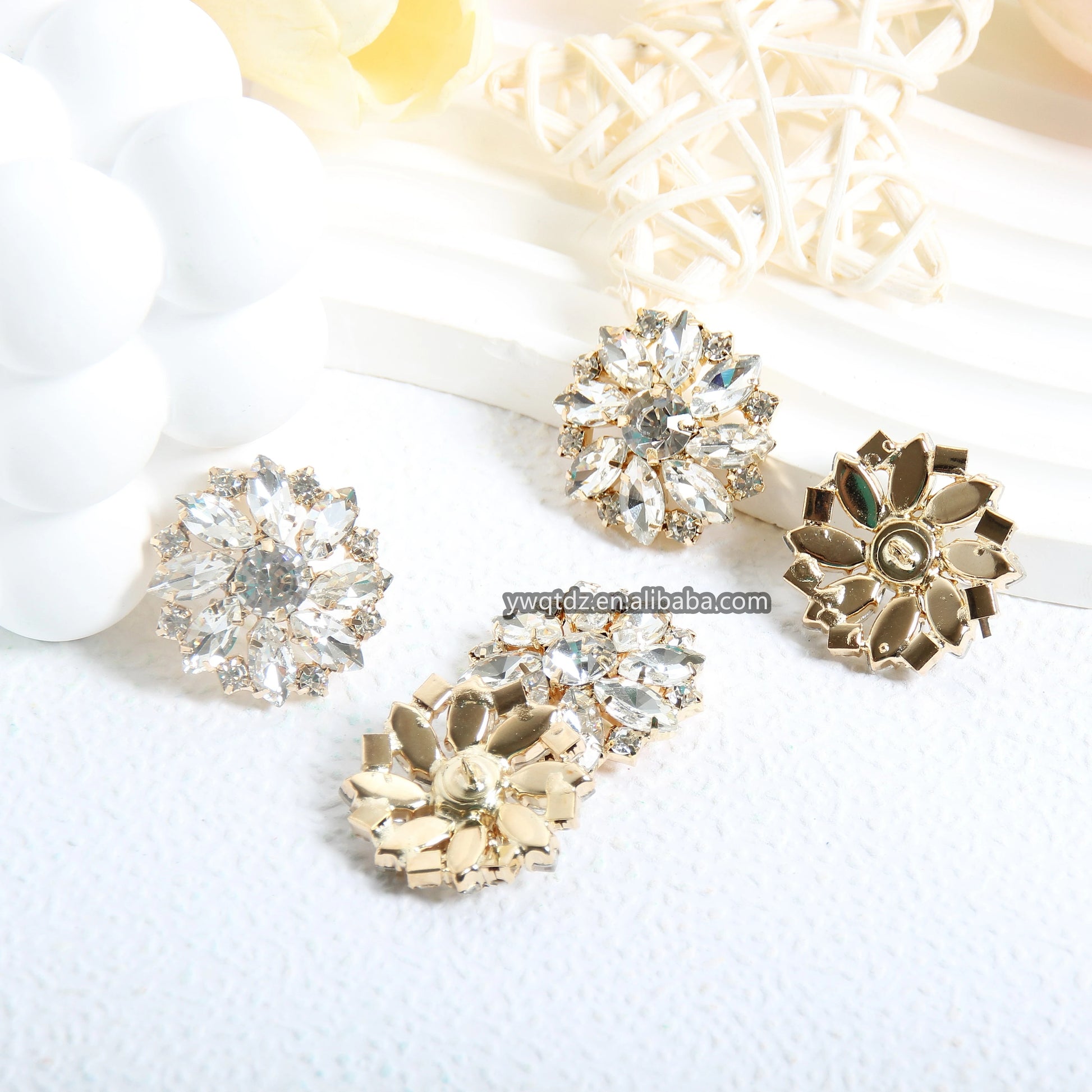 Vintage Multicoloured Crystal Decorated Stretch Buttons Pearl Glass Rhinestone Wedding Dress Shoes Bags Clothing Accessories