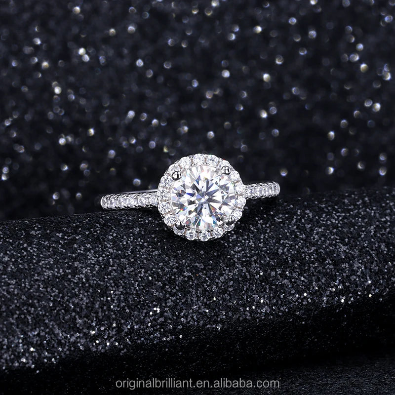 Starsgem Halo Set S925 Sterling Silver Round Shape DEF VVS Moissanite Gemstone Solitaire Engagement Ring