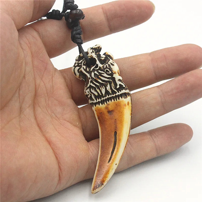 Minimalist Adjustable Black Wax Rope Wooden Beads Necklace Hip Hop Brown Resin Carved Tiger Head Animal Tooth Necklace for Me