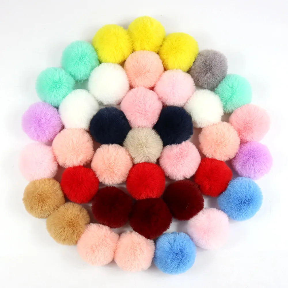 Ball Pompom for DIY Hair Clip Dress Shoes Accessory Christmas Toys Classic Artificial Faux Fur Hot Sale Custom Small Size 4/5