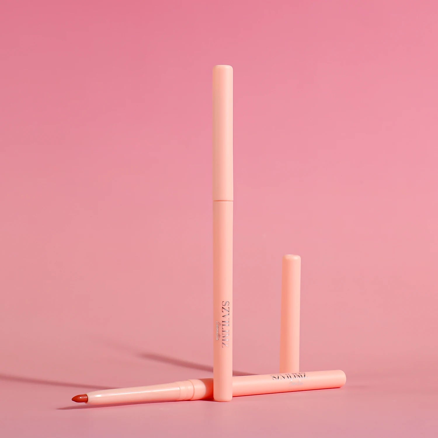 Lip Liner Waterproof Long Lasting Creamy Lip Liner Vegan  Lip Liner in Stock
