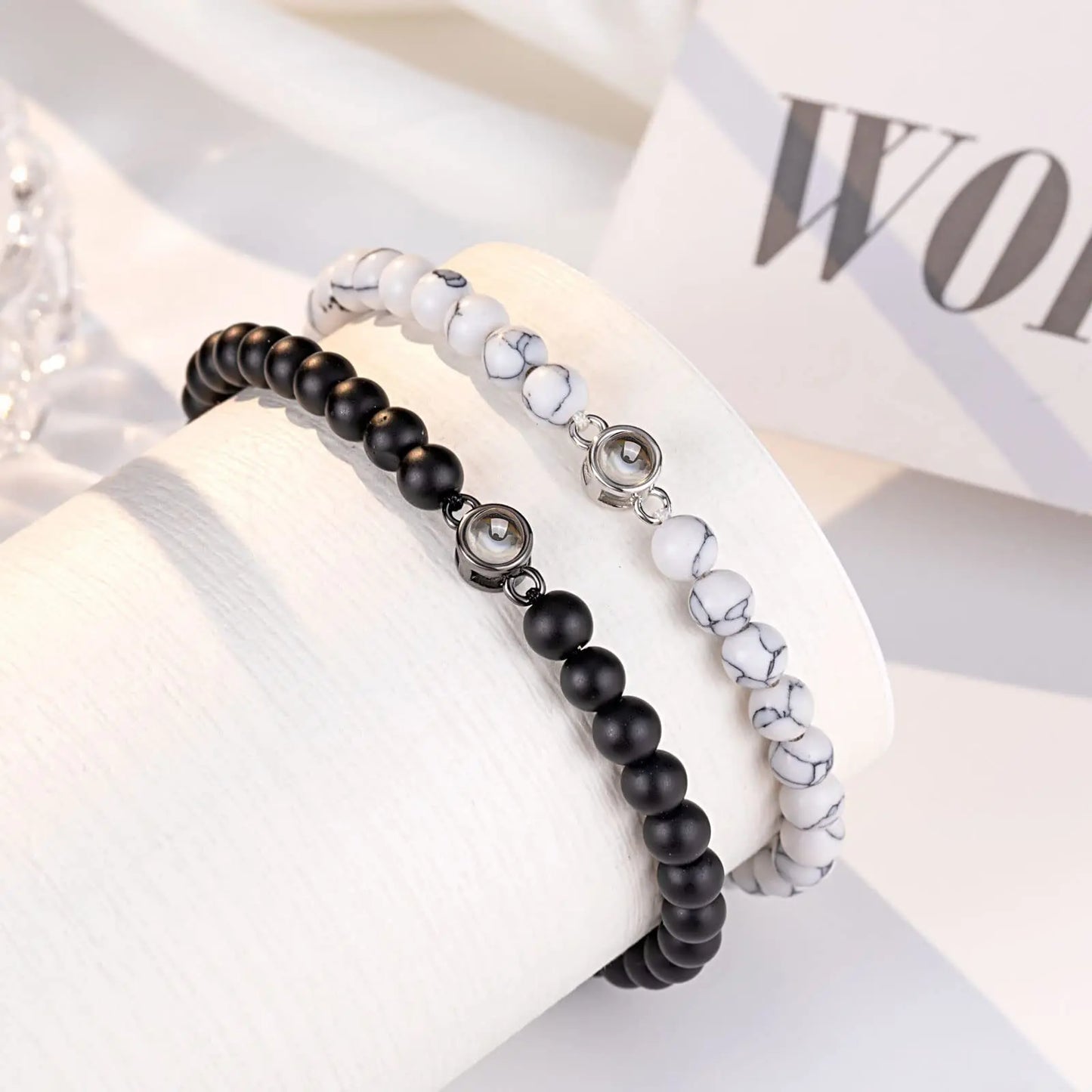 Hot Selling Black & White Agate Projection Stone Couple Bracelet Love in 100 Languages 2 Personalized Fashion Jewelry Bangles