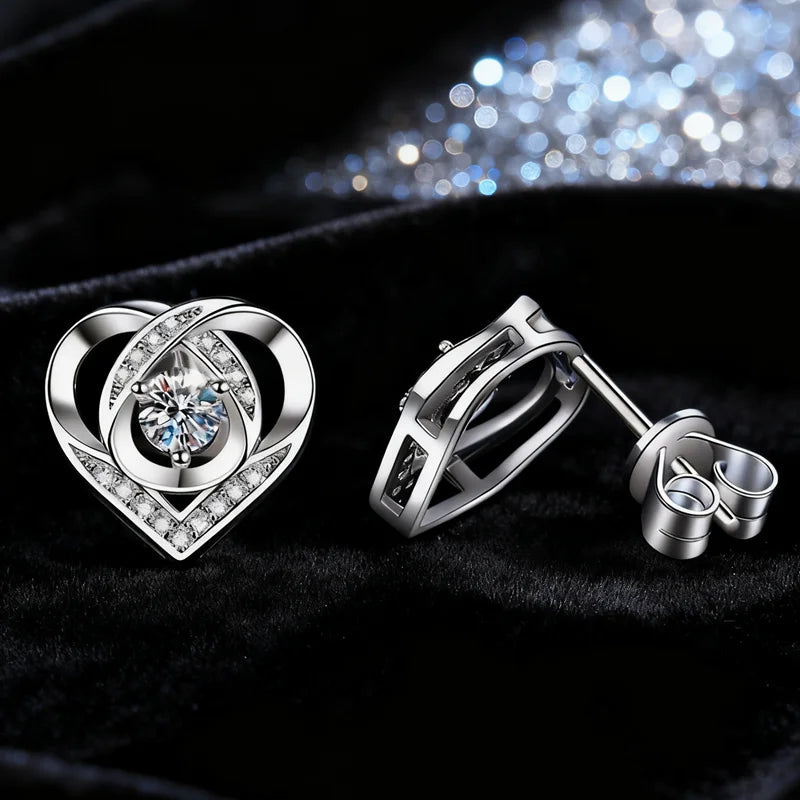 Simple Temperament Heart Shaped VVS D Colour Moissanite Earrings S925 Sterling Silver Women Earrings