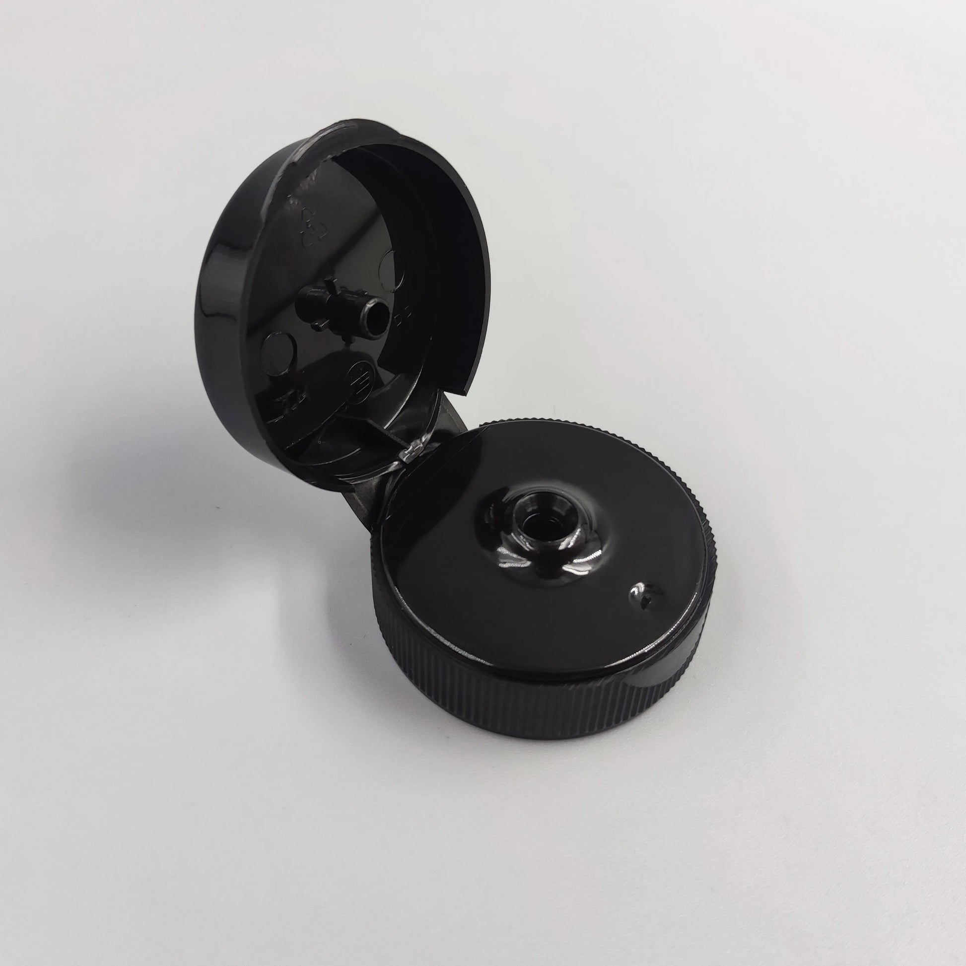 Wholesale Plastic Ribbed Black 28/400 Flip Top Caps for Bottle Seals Cap  28mm