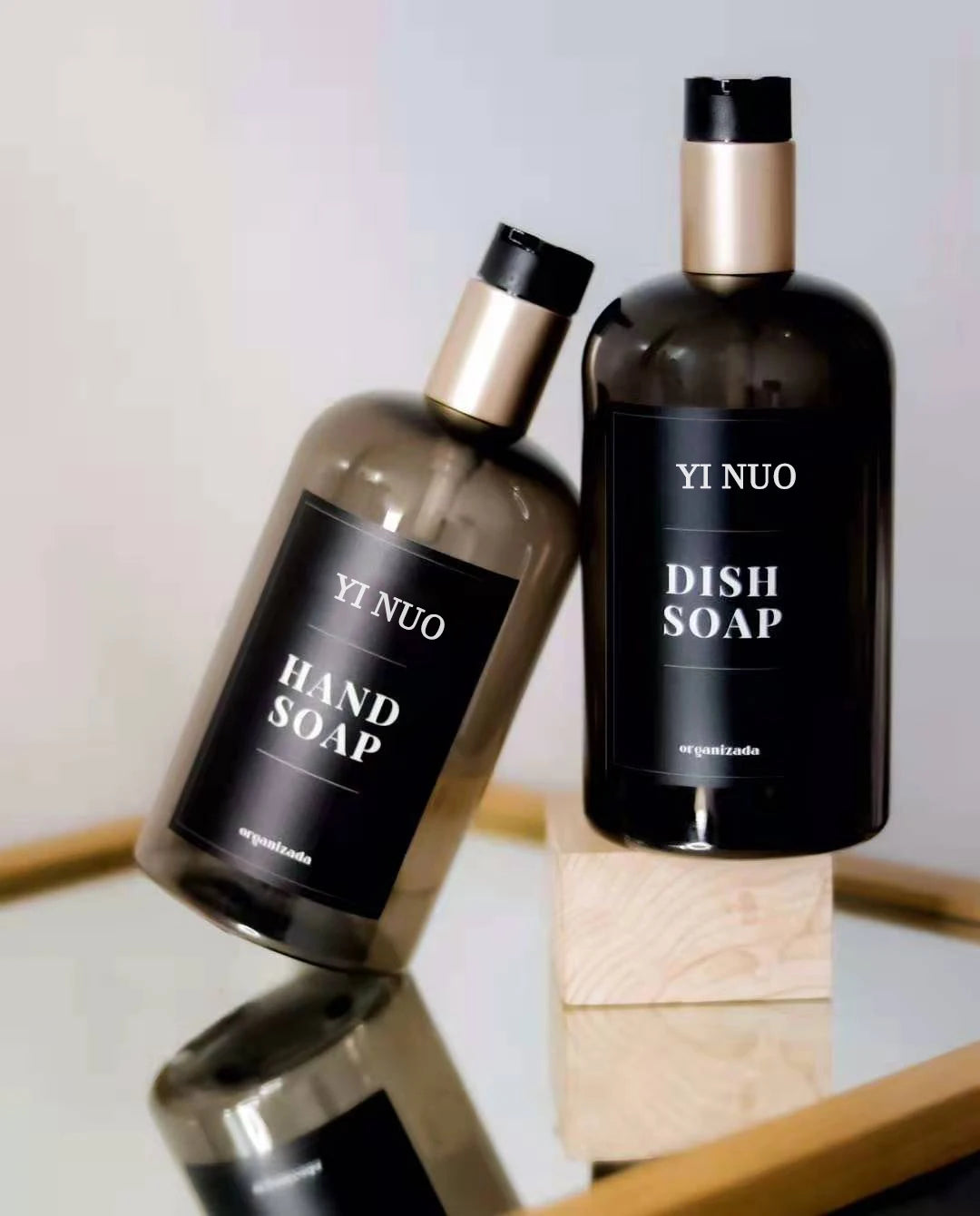Wholesale Shampoo  Empty PET 250ml 300ml 350ml 500ml Body Shampoo Pet Customize Label Plastic Bottle with Matt Gold Dredge Pu