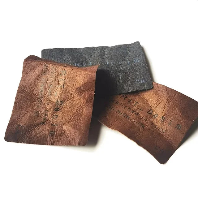 Wholesale Eco-Friendly Custom Color Size Embossed Print Brand Logo Patches Straight Cut Fold for Garment Custom Jeans Clothin