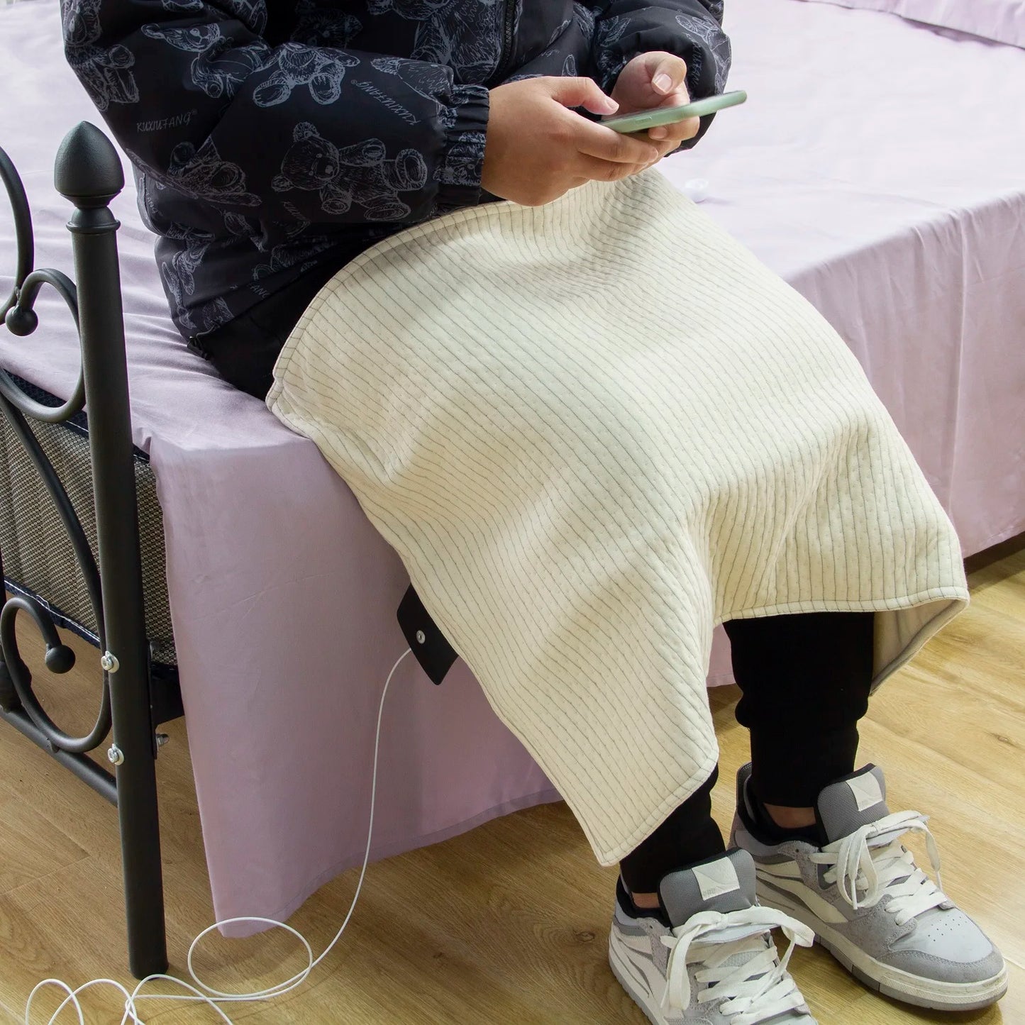 Earthing Velvet Blanket Made with Silver Conductive Yarn Get Grounded with Silver Fiber Earhing Blanket with Grounding Patch