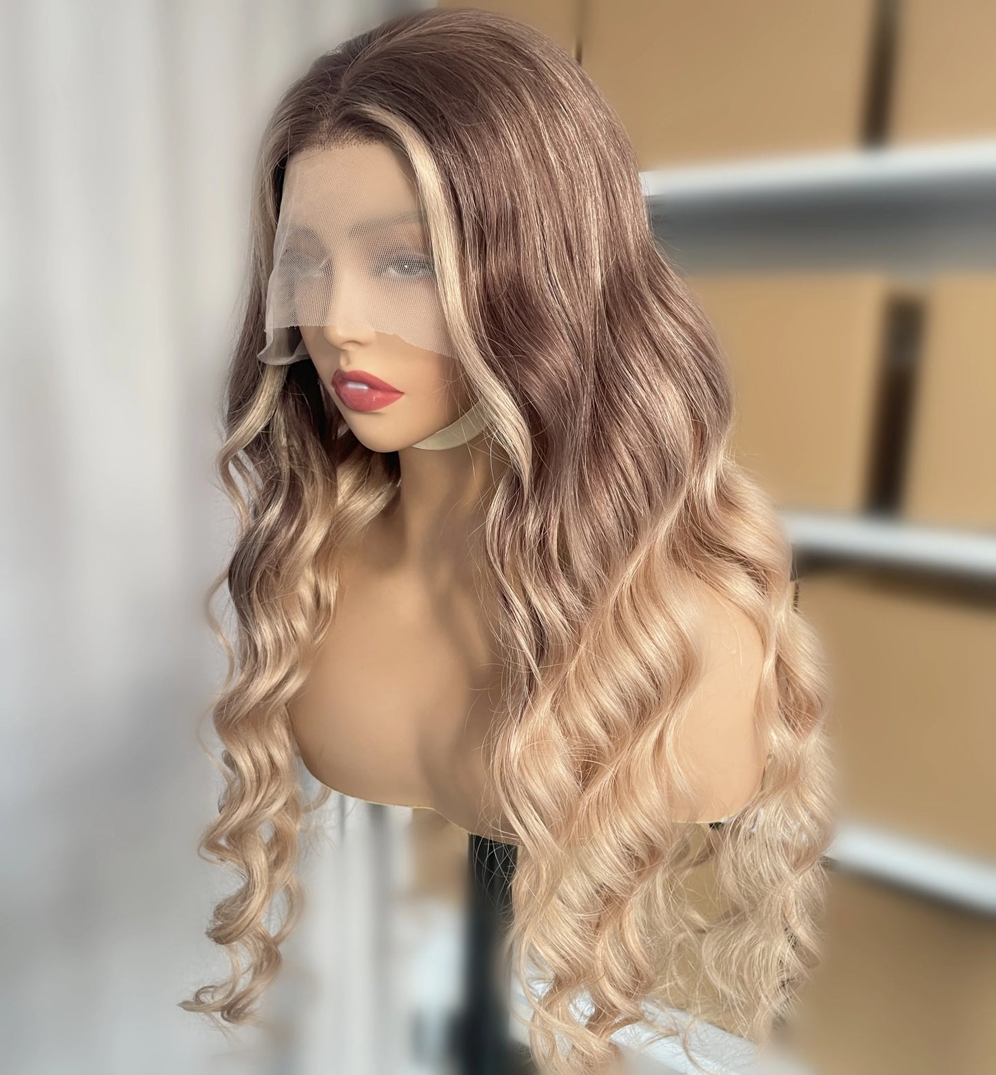 Dark Hair Root Ombre Blonde Lace Front Wig Body Wave European Remy Human Hair Wig Cuticle Aligned Lace Front Wig for White Wo