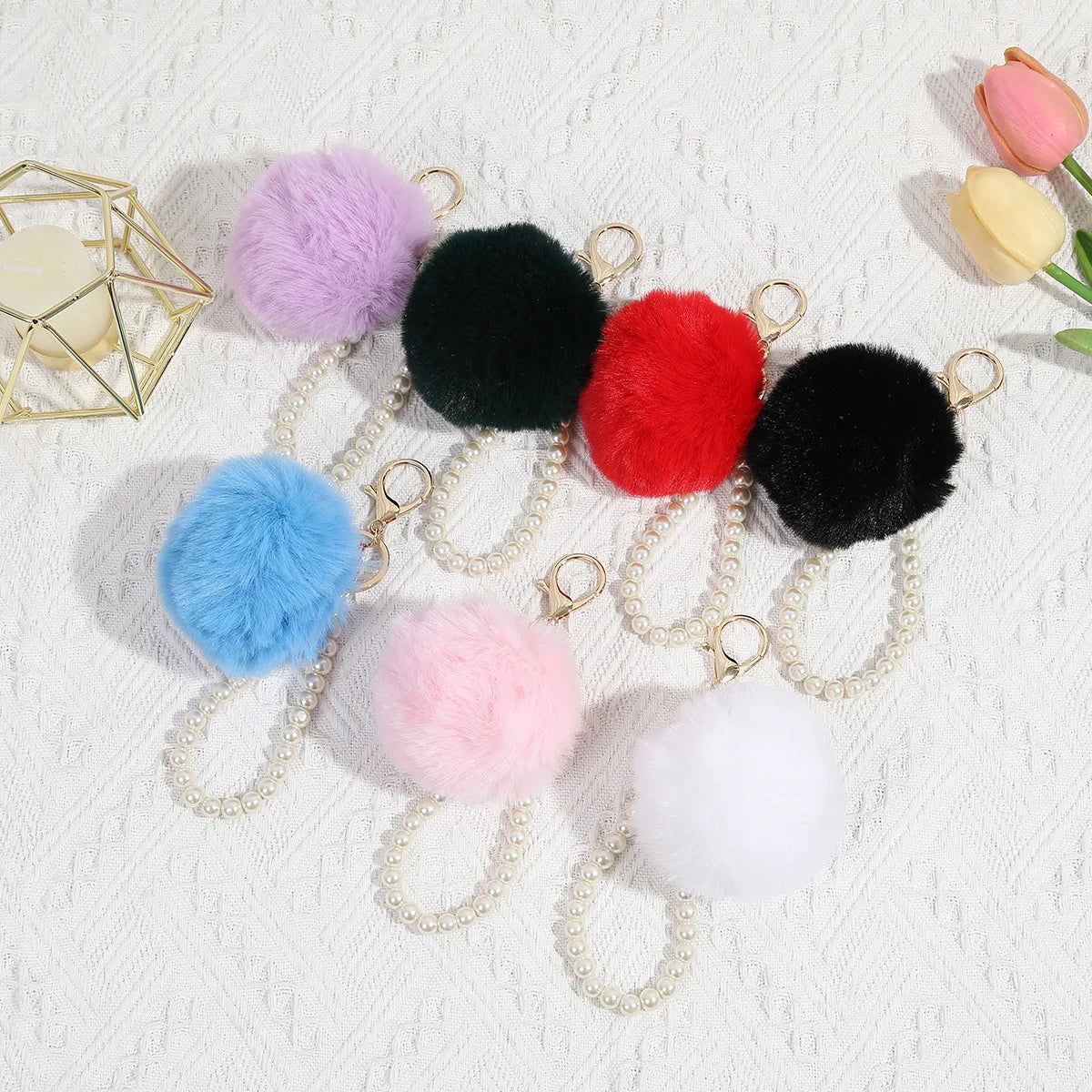 Fashion Colored Pompom Keychain Pearl Rope Keychain Wrist Strap Pearl Key Chains Bag Charm Pendants Car Keyring Pom Pom Keych