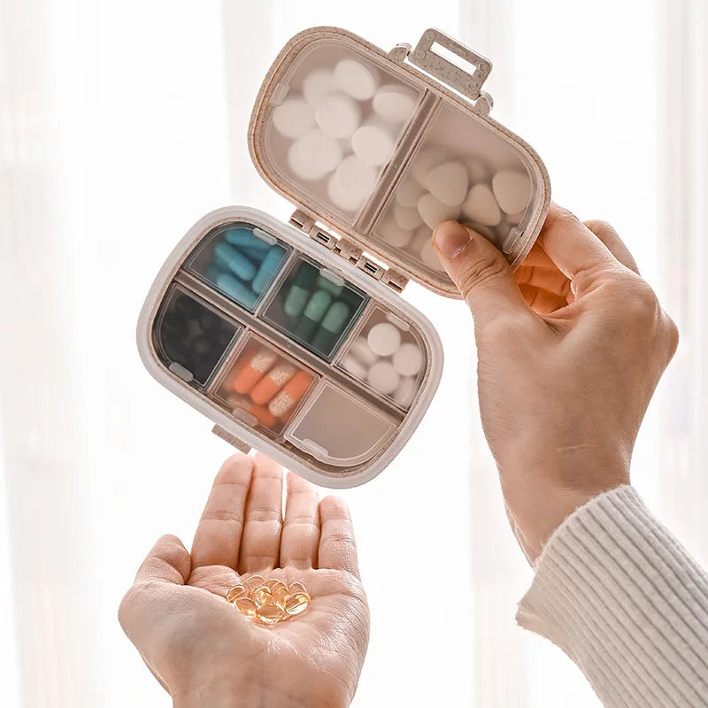 Portable Travel 8-Compartment PP Wheat Straw Pill Storage Case Customizable Color Logo Small Size for Daily Vitamin/Medicine