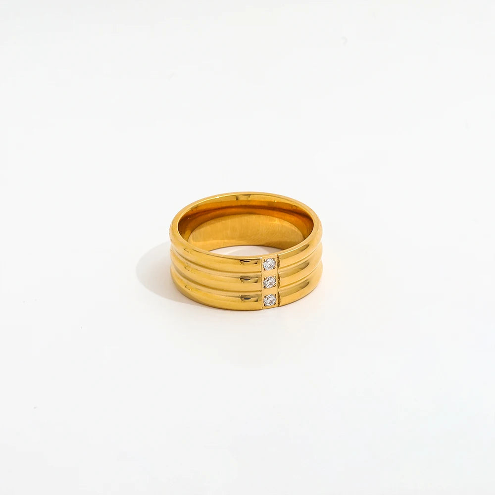 Fenny Stainless Steel Fast Delivary Fashion 3 Layer Cambered Surface 3 Zirconia Ring 18K Gold Plated Wholesale Jewelry