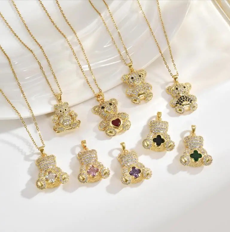 Women's Simple Cute Bear Necklace with 18K Gold-Plated Titanium Steel Collarbone Chain Micro-Studded with Diamond-Proof Zirco