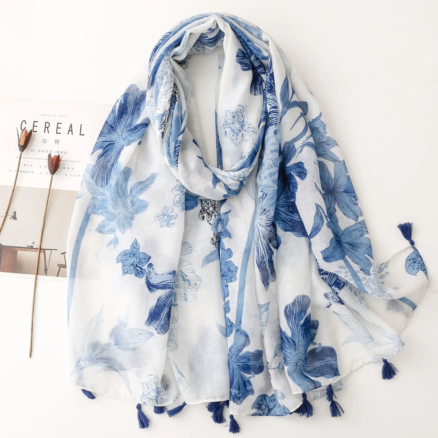 Newest Summer Women Swimming Wraps Oversized Printed Shawl Scarves Blue White Flower Printed Soft Cotton Voile Beach Cover Sc