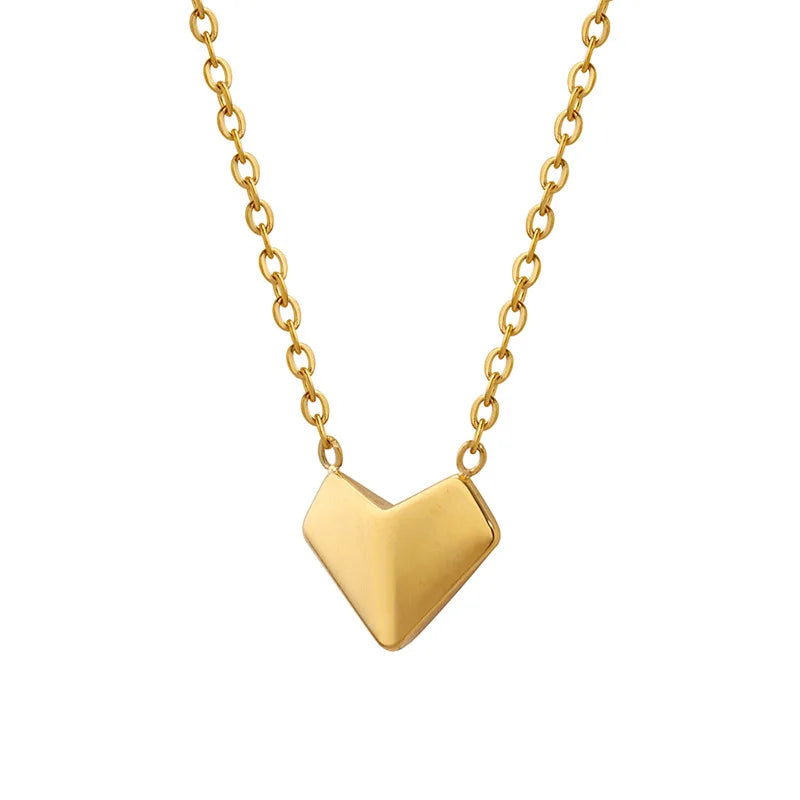 Trendy Romantic 18K Gold-Plated Stainless Steel Heart-Shaped Necklace for Women Featuring Pearl As Main Stone for Anniversari