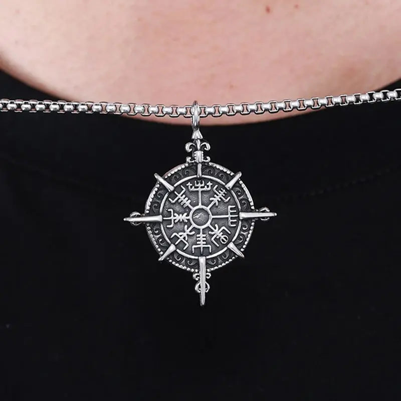 Stainless Steel Nordic Viking Pendant Necklace Norse Amulet Vegvisir Norse Compass Stainless Steel Men Viking Necklace