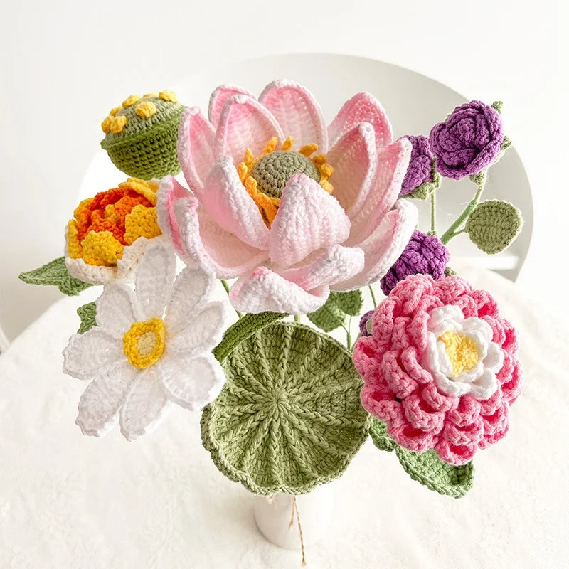 High End Handmade Artificial Hand Knitted Flower Woven Crochet Flowers for Valentine's Day Gift