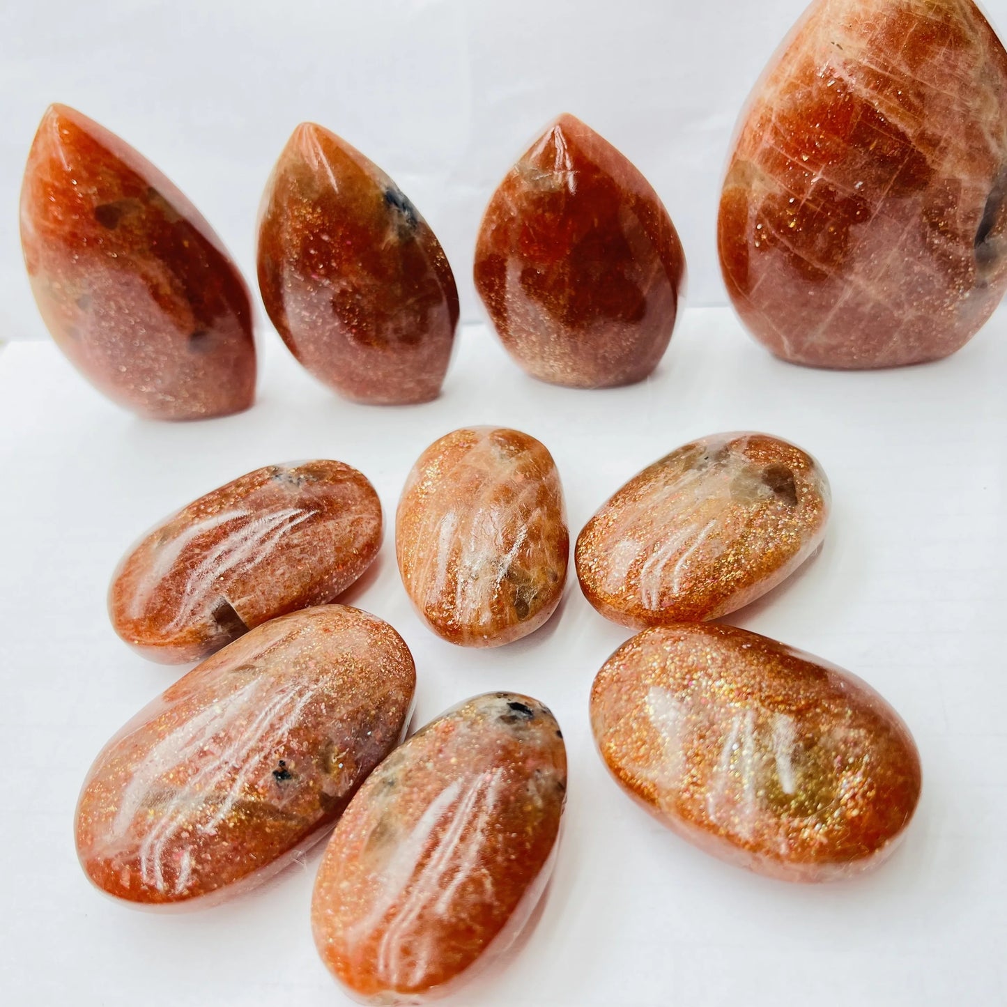 Wholesale Natural Crystals Crafts Golden Sunstone Palm Stone Mixed Sunstone Free Stand Stone for Decoration