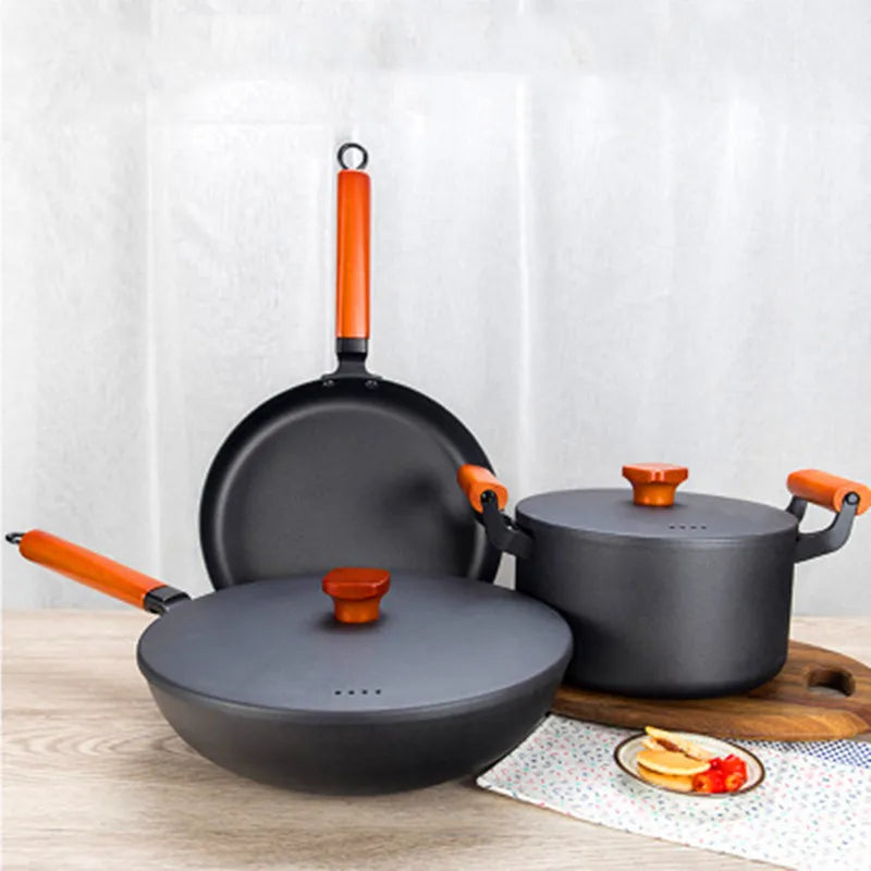 Wholesale Classic Five-piece Pot Set Thickened Non-stick Iron Pan Wok Set with Clear Glass Lid for Kitchen Use