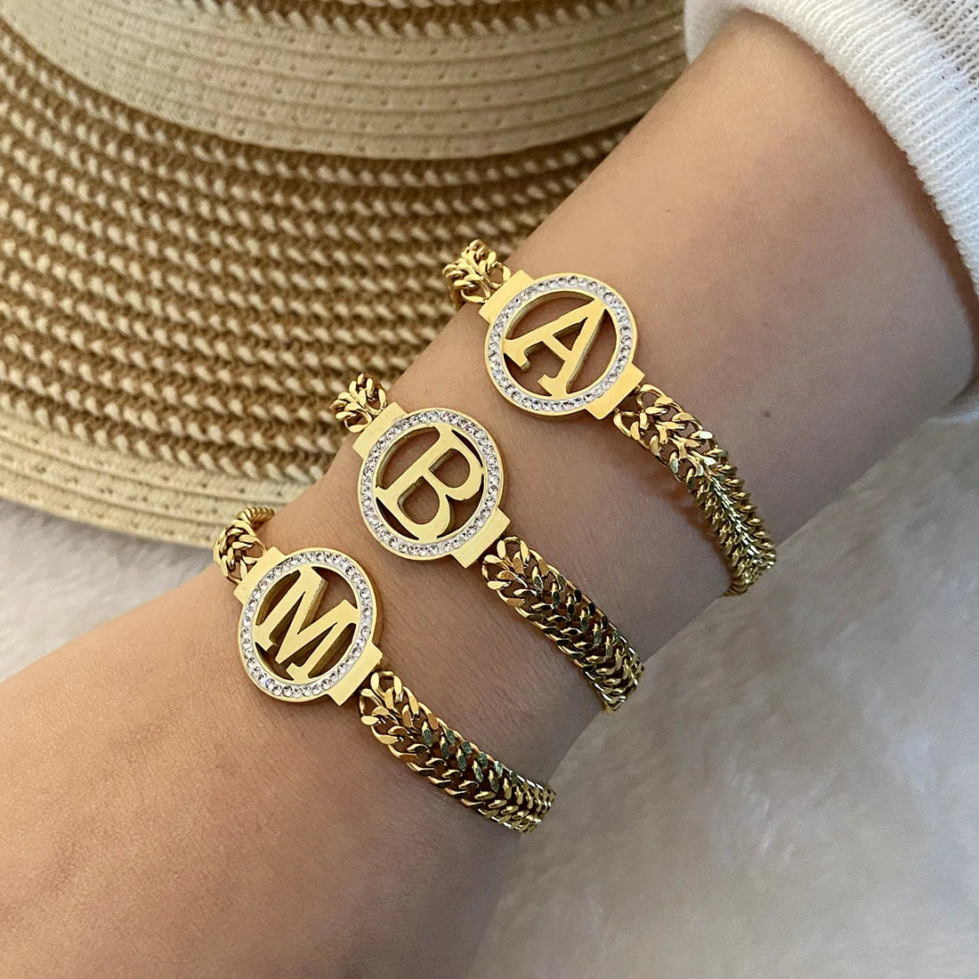 Fashion Jewelry Charm 18K Gold Plated Stainless Steel Bracelet Word Letter Bangle Bracelet for Women