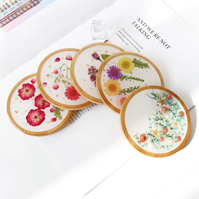 New Custom Round Dried Flower Resin Coaster Starfish Plant Drink Tea Cup Wooden Coasters