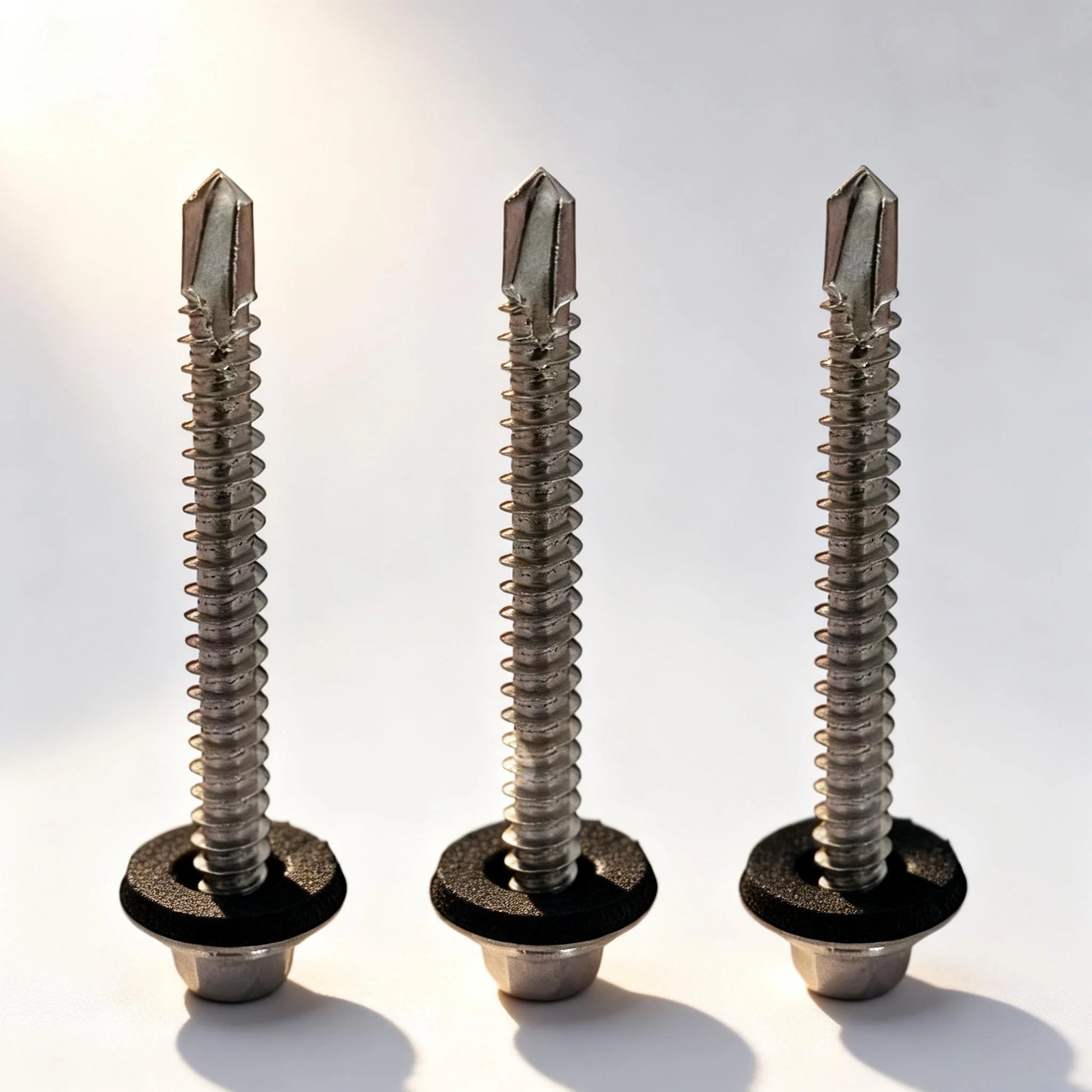 Factory SS316 Stainless Steel Fasteners 25mm Hex Head Self-Drilling Screw EPDM Washer M4 Thread Size Metric Measurement Syste