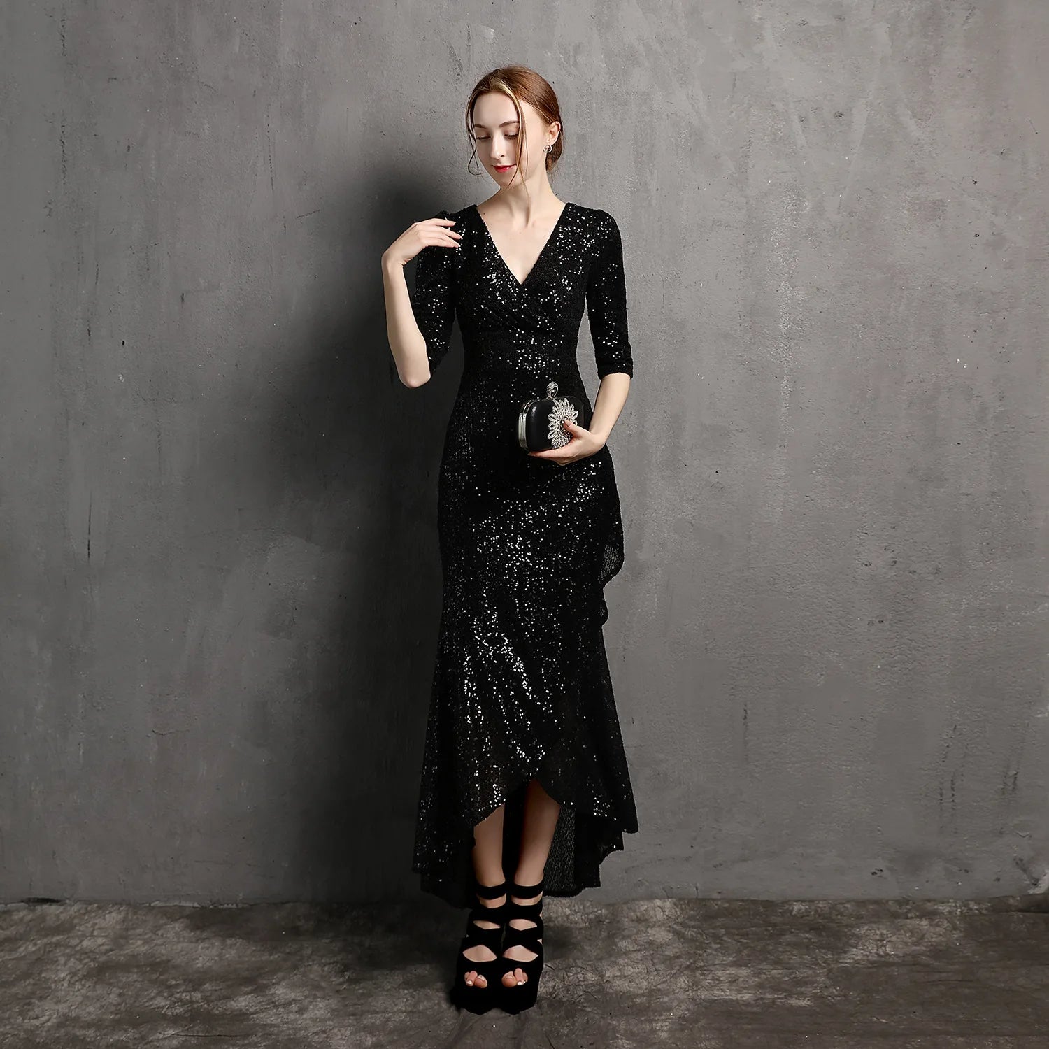 18339# European American Bead Wedding Banquet Party Long-Sleeved V-Neck Mid-Length Dresses