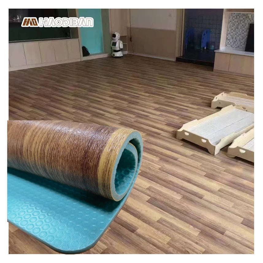 Foshan Anti-Slip Indoor 4.5mm Vinyl Sport Floor Roll PVC Wood Adhesive Graphic Design Sports Venues