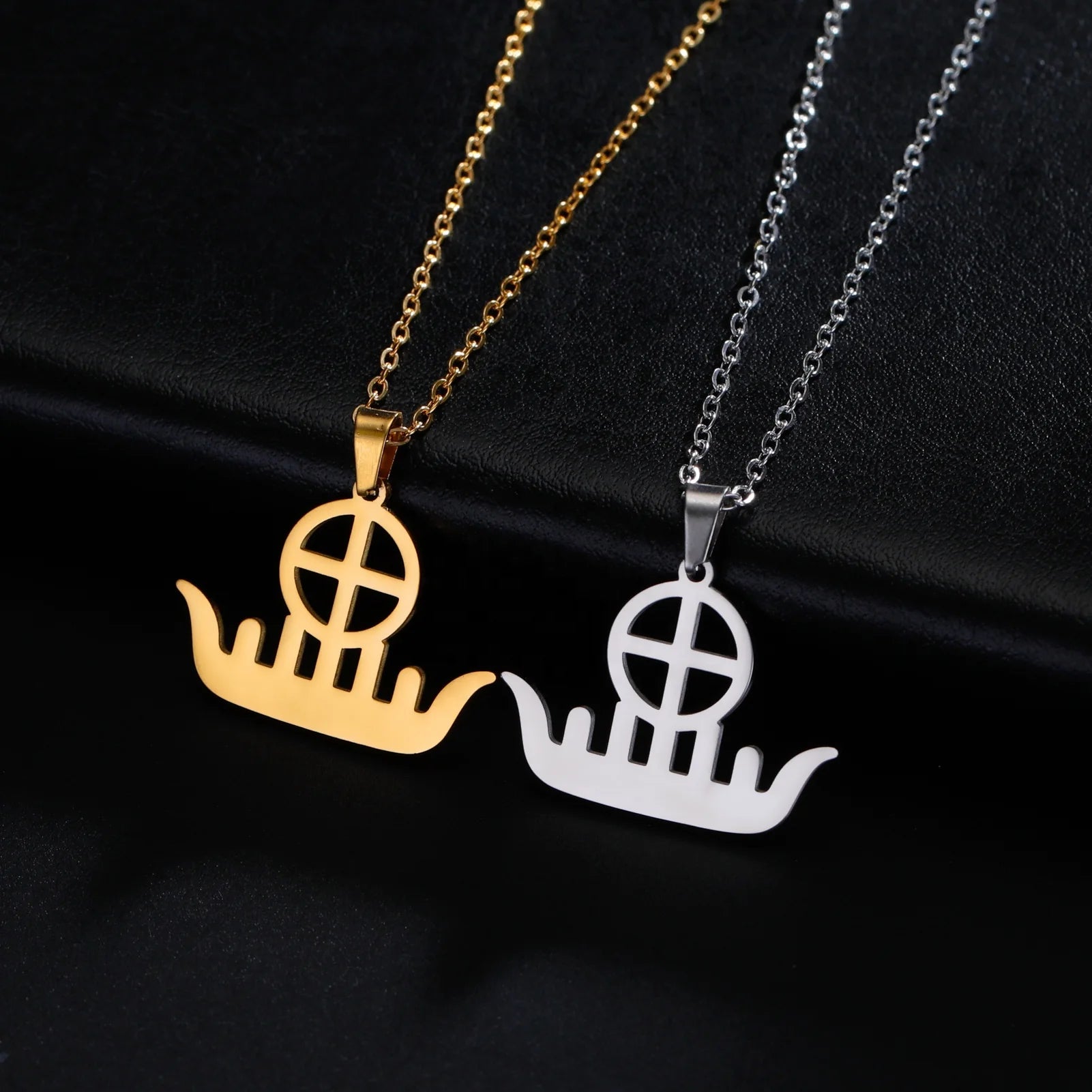 Sun Cross and Boat Drakkar Necklace Stainless Steel Guardian Amulet Scandinavian Nautical Jewelry Wholesale