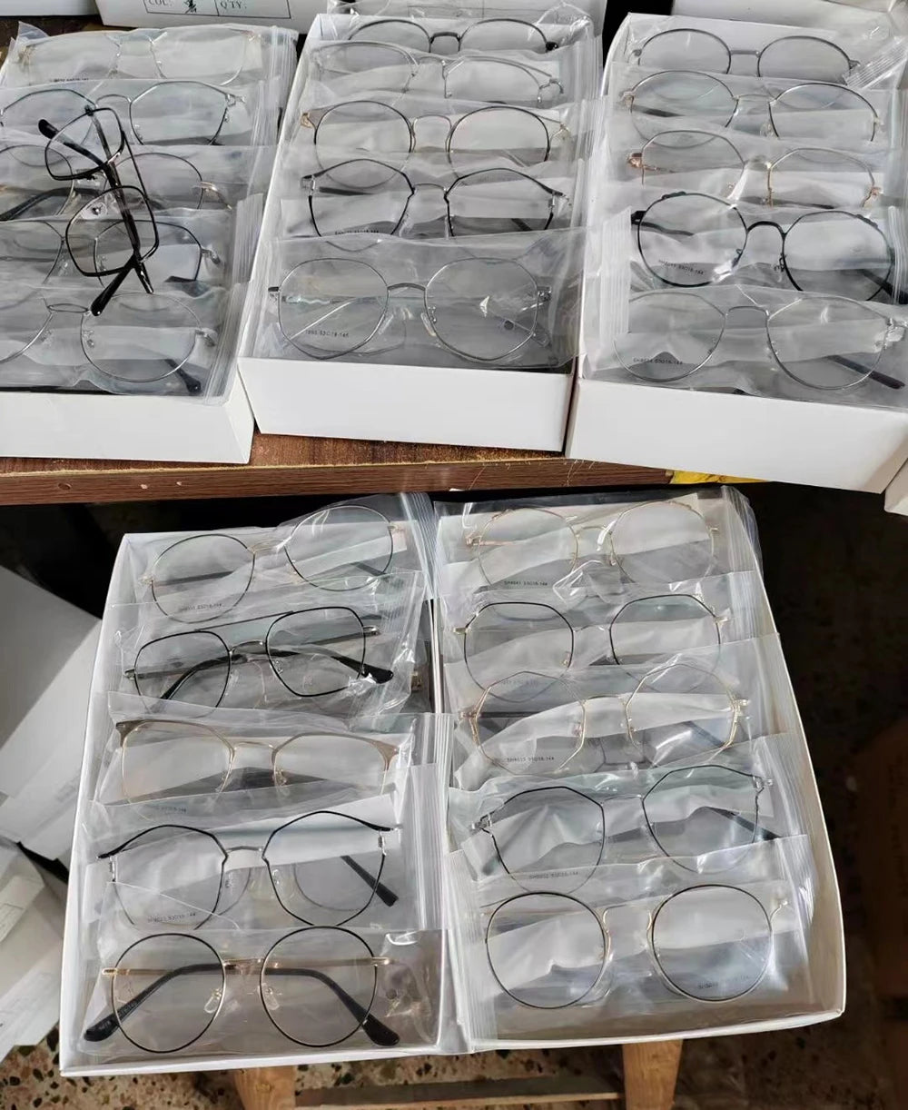 Stock Clearance Metal Cateye Prescription Eye Glasses Light Round Retro Optical Glasses Frame Assort Vintage Random Eyewear