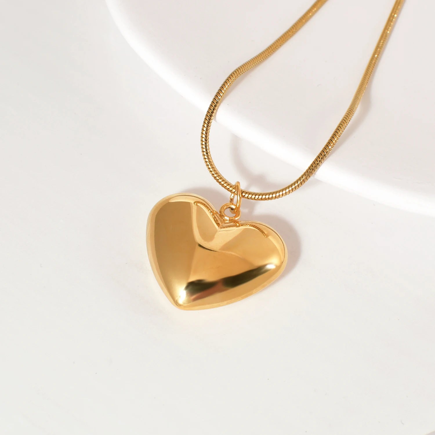 Waterproof Snake Chain Stainless Steel 18K Gold Plated Chokers Love Chunky Heart Charm Pendant Necklace Jewelry Making for Wo