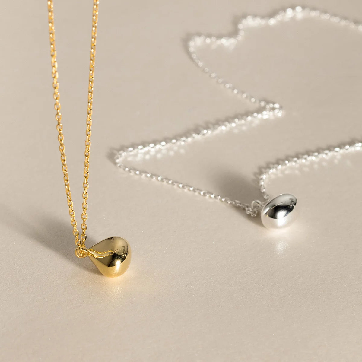 925 Sterling Silver Heart Pendant Fine Jewelry Necklace Luxury 18K Gold Plated Necklace Round Bead Necklaces for Women Wholes