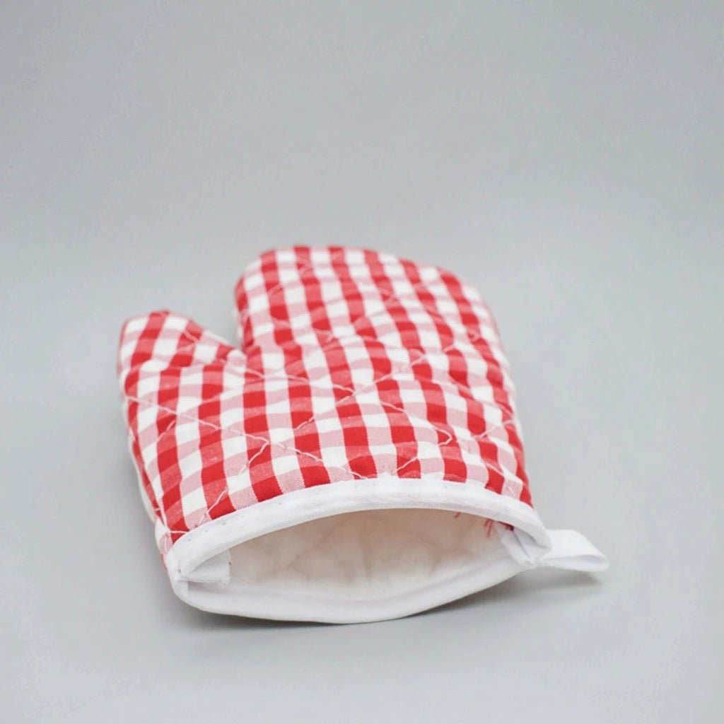 Free Give Away Game  Kids Cheap Price  Polyester Stripe Plaid Red Kitchen Oven Mitt Glove  18X12CM