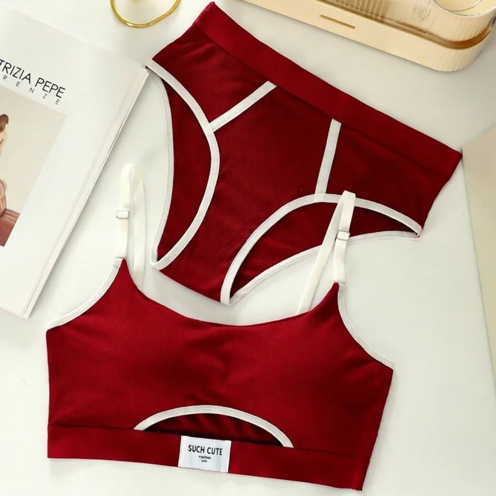 Factory Direct French Style Sexy Sling Women Underwear No Steel Ring Comforts Ventilate Beautiful Back Bra Set